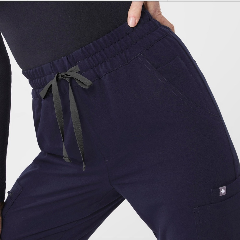 FIGS | Navy High Waisted Uman Relaxed Jogger Scrub Pants (size med TALL) - Picture 5 of 7
